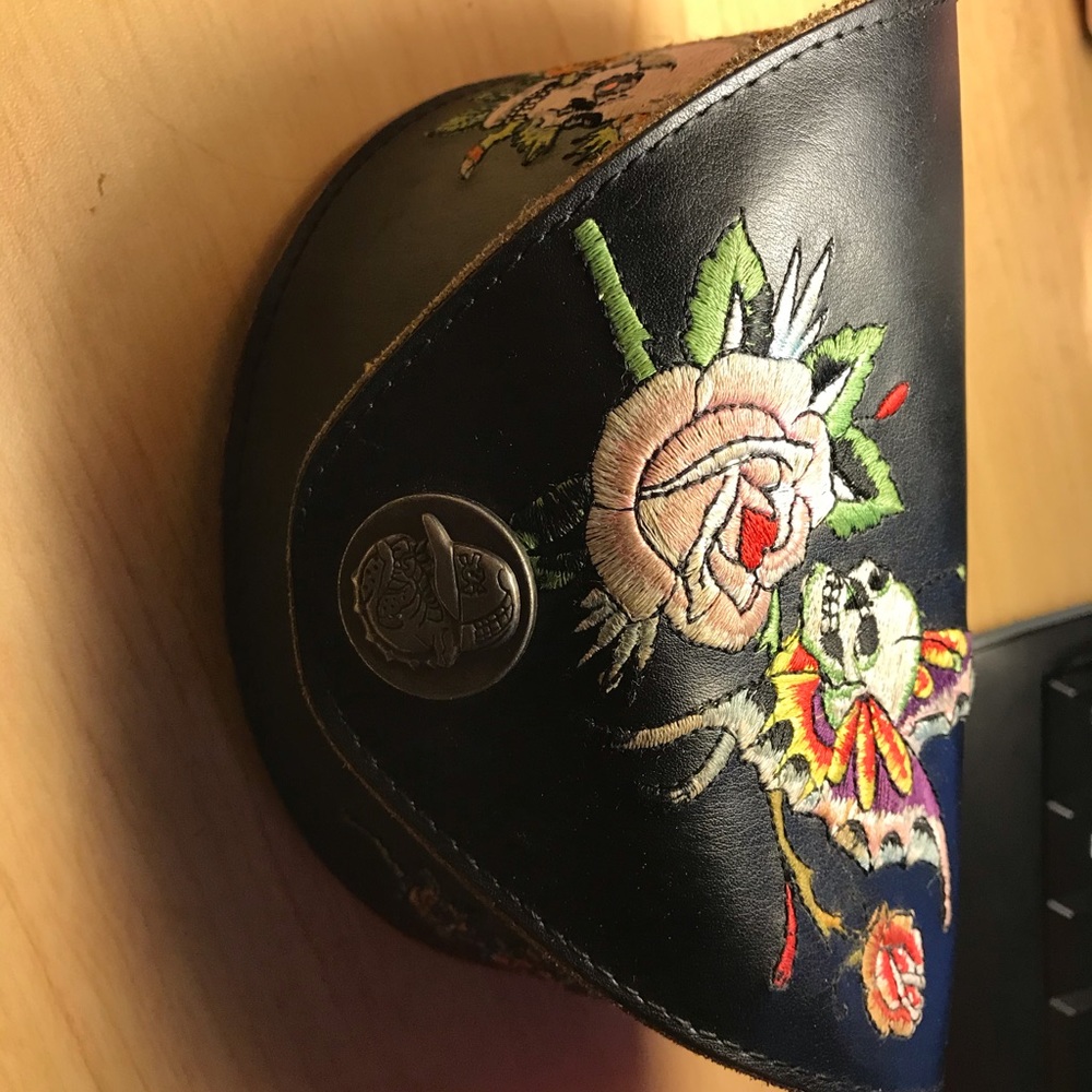Ed Hardy vintage eye glasses holder